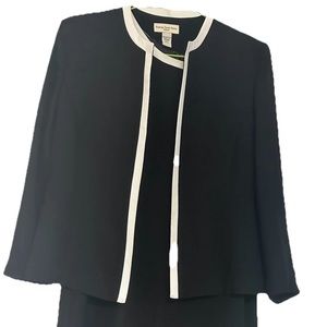 Pre-Owner Amanda Smith dress Black  zipper sleeveless Size 12